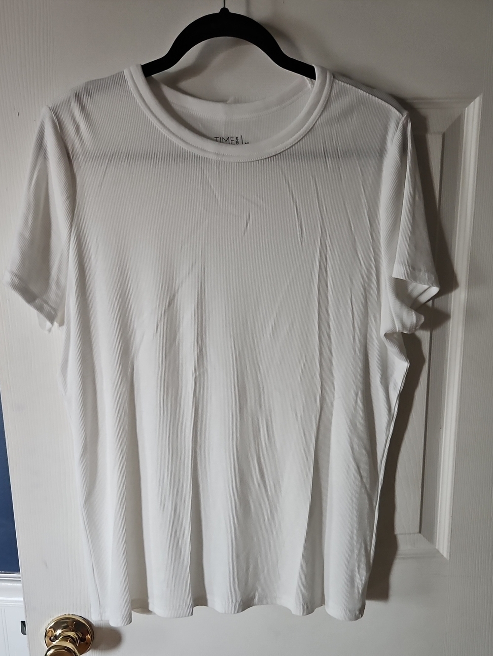 Time and Tru Women's White Short Sleeve Crew Tee